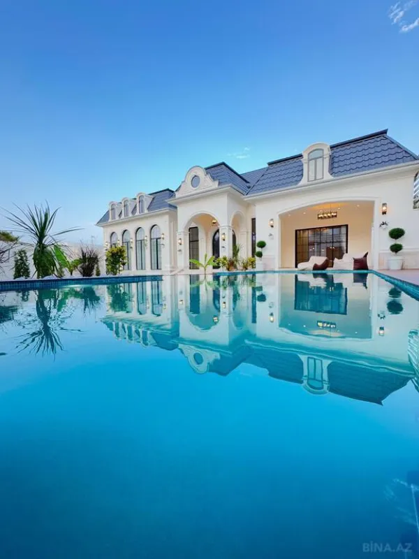 Satılır 6 otaqlı həyət evi 350 m²