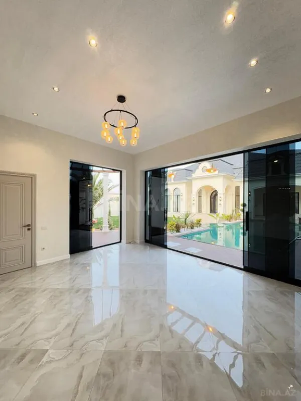 Satılır 6 otaqlı həyət evi 350 m²