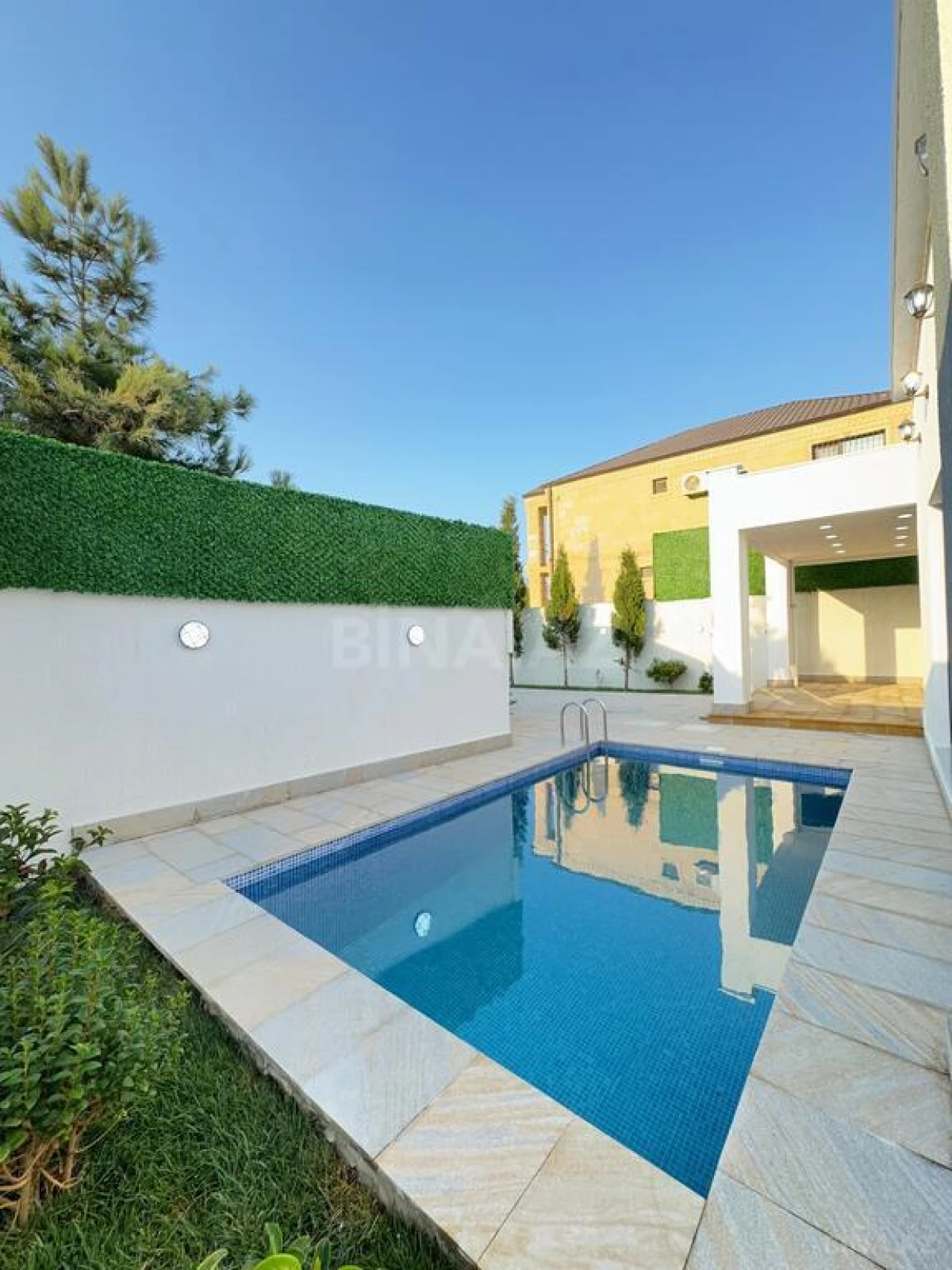 Satılır 4 otaqlı həyət evi 170 m²