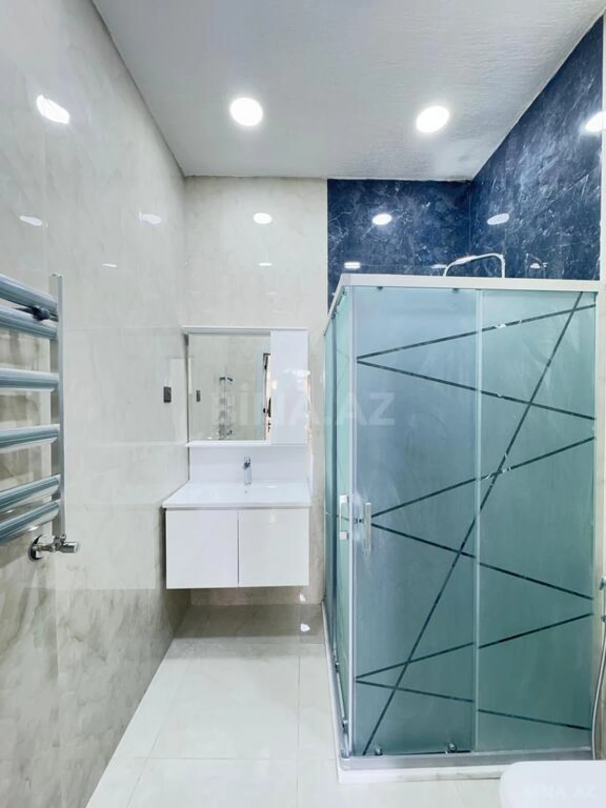 Satılır 4 otaqlı həyət evi 170 m²