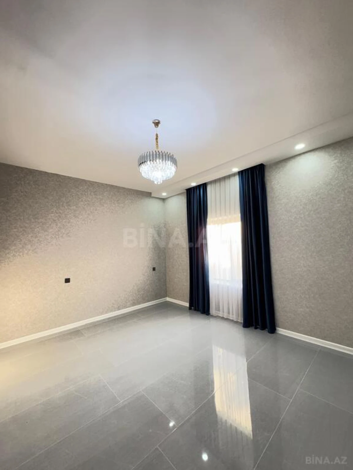 Satılır 4 otaqlı həyət evi 170 m²