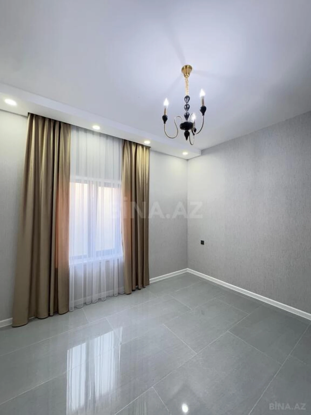 Satılır 4 otaqlı həyət evi 170 m²