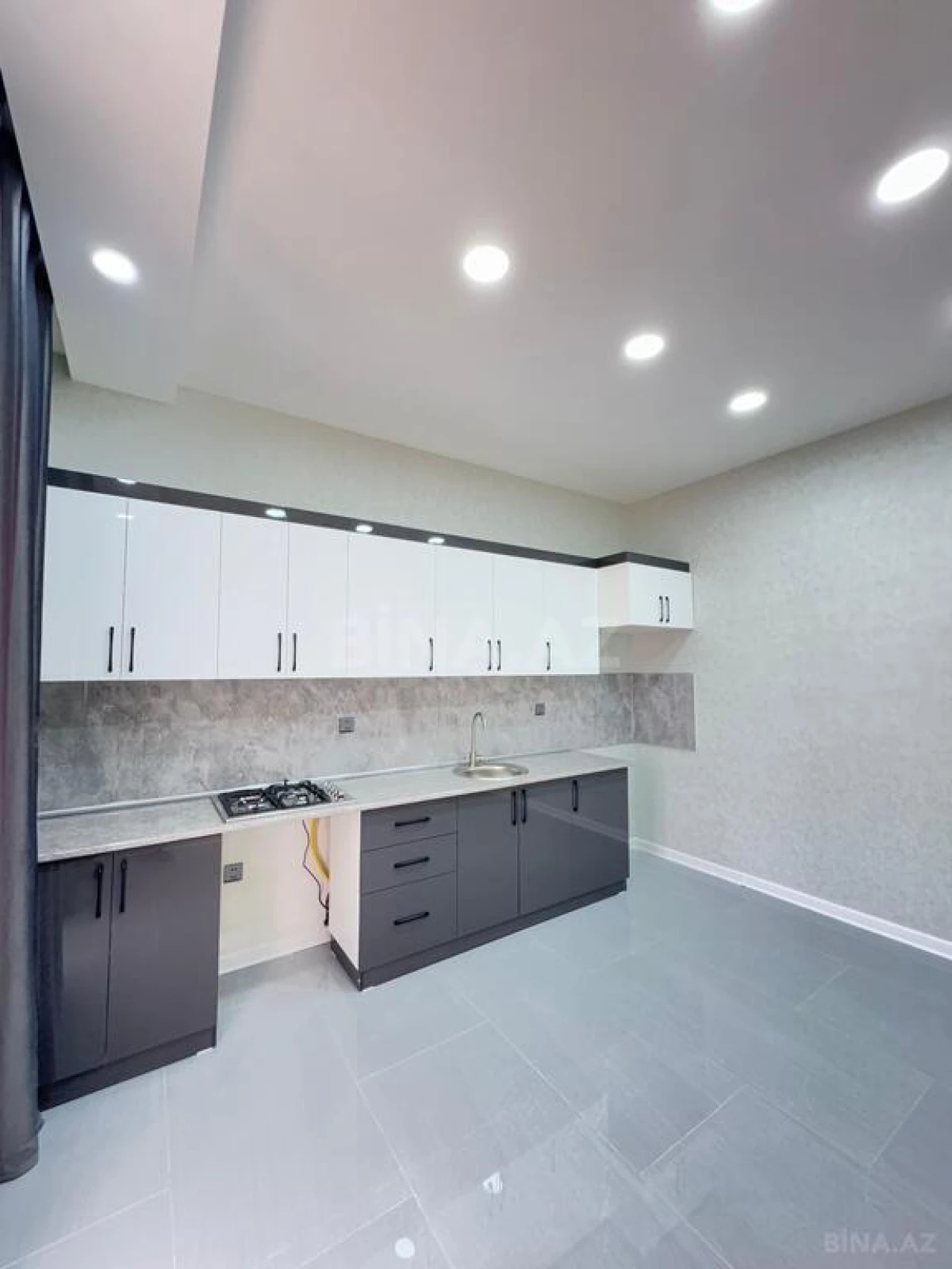 Satılır 4 otaqlı həyət evi 170 m²