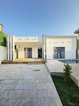 Satılır 4 otaqlı həyət evi 170 m²