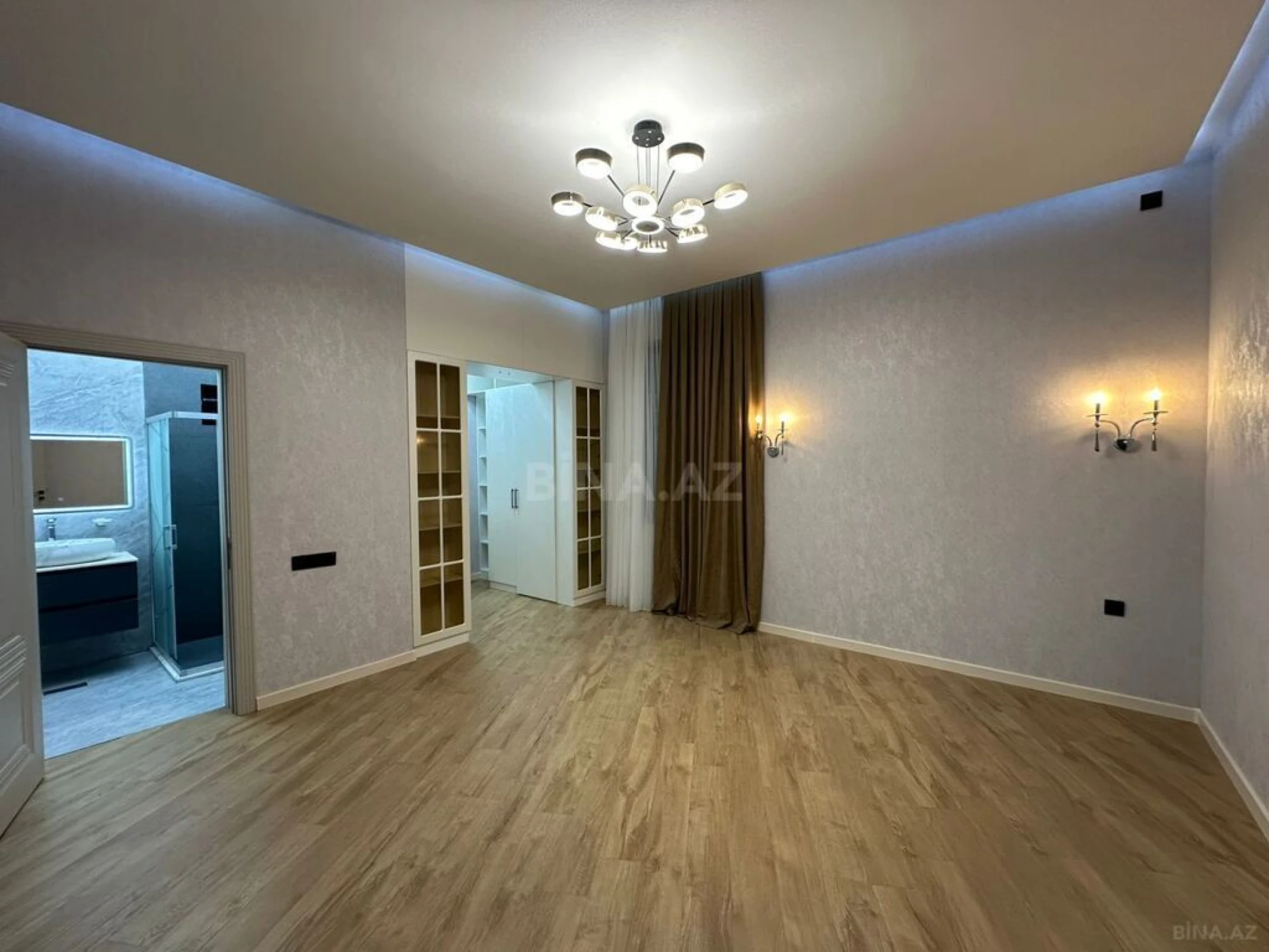 Satılır 4 otaqlı həyət evi 230 m²