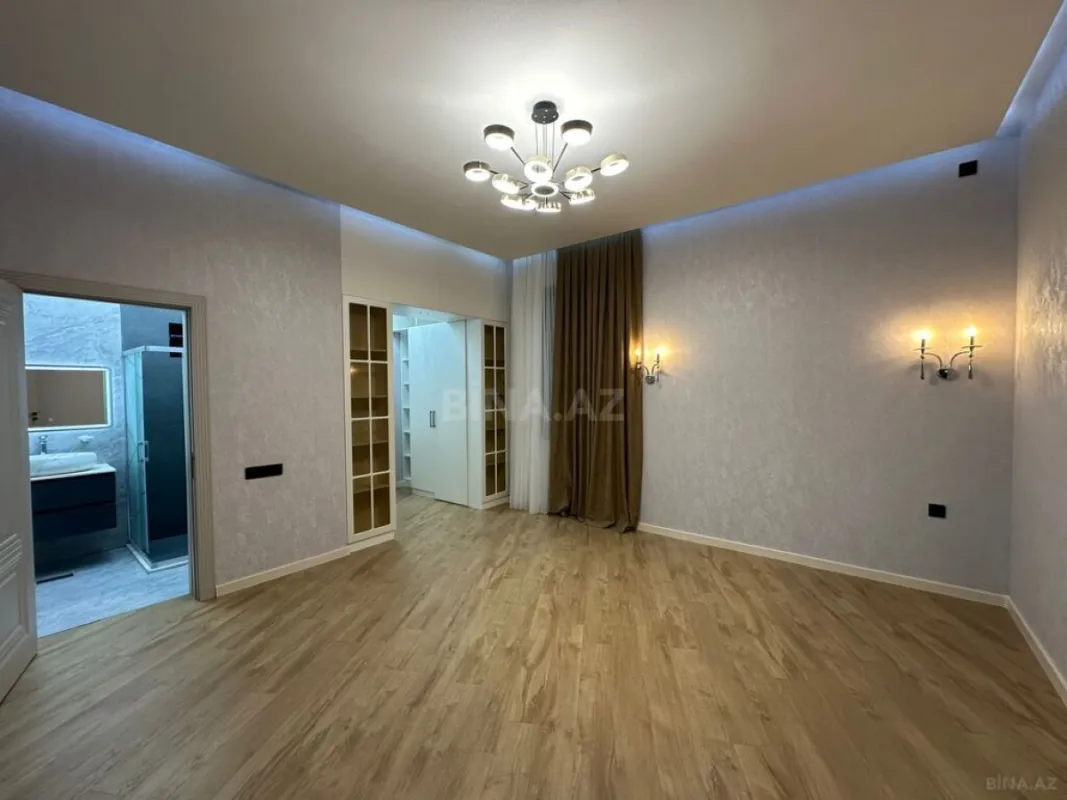 Satılır 4 otaqlı həyət evi 230 m²
