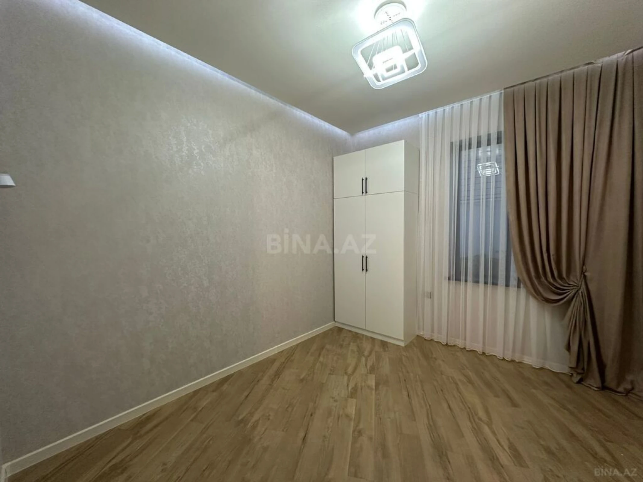 Satılır 4 otaqlı həyət evi 230 m²
