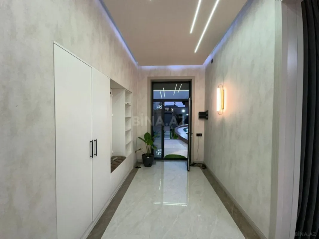 Satılır 4 otaqlı həyət evi 230 m²