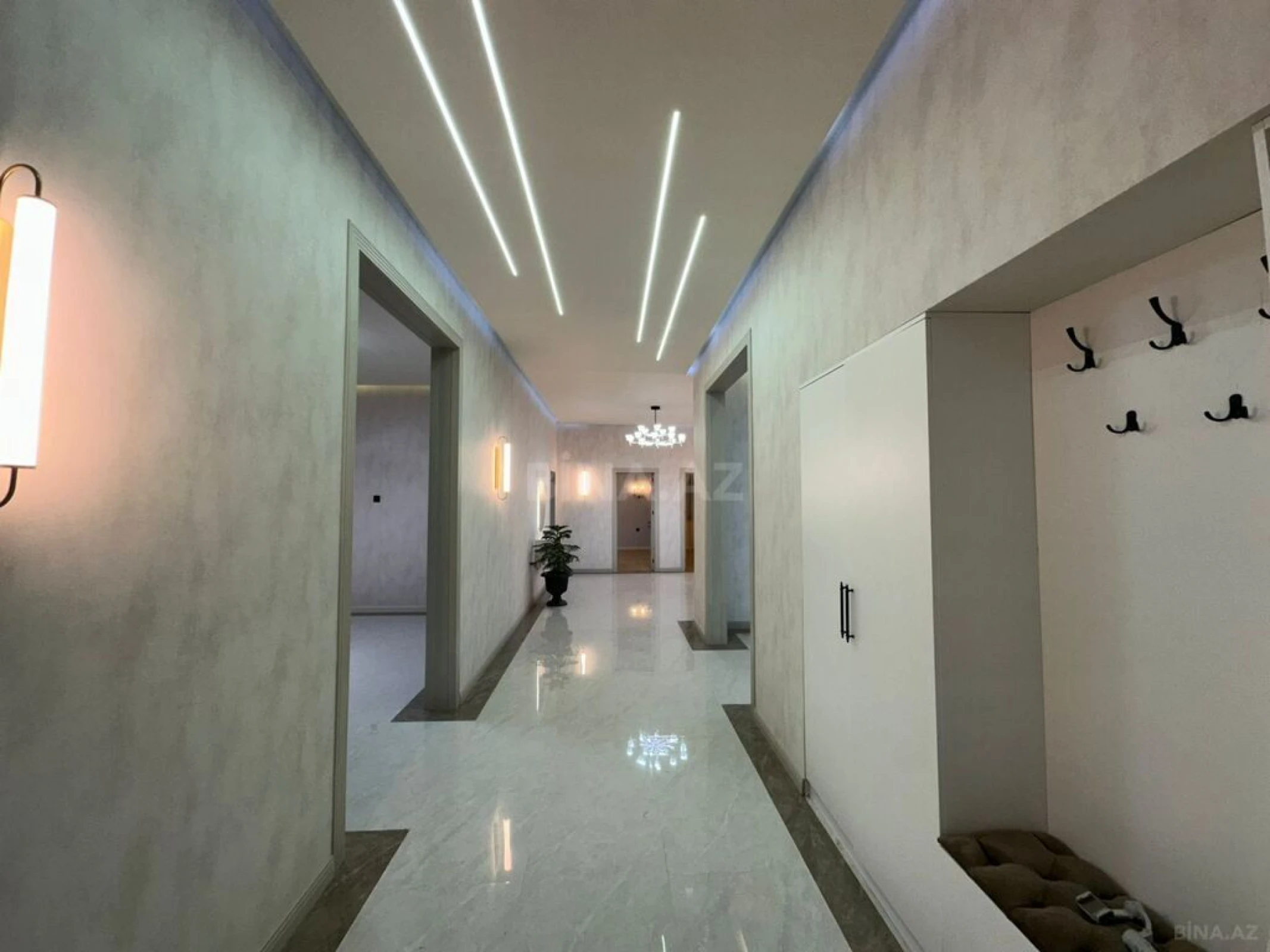 Satılır 4 otaqlı həyət evi 230 m²