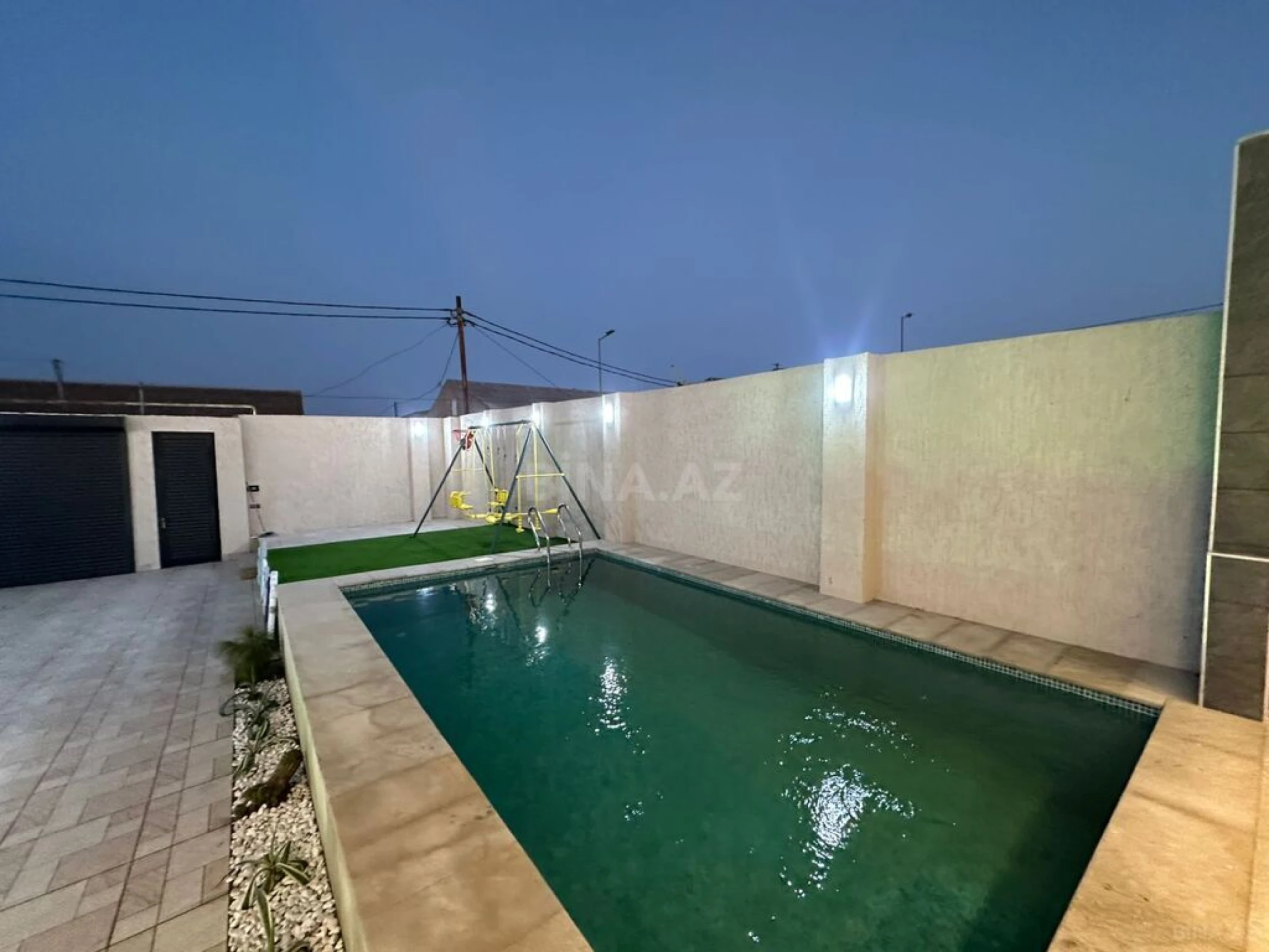 Satılır 4 otaqlı həyət evi 160 m²