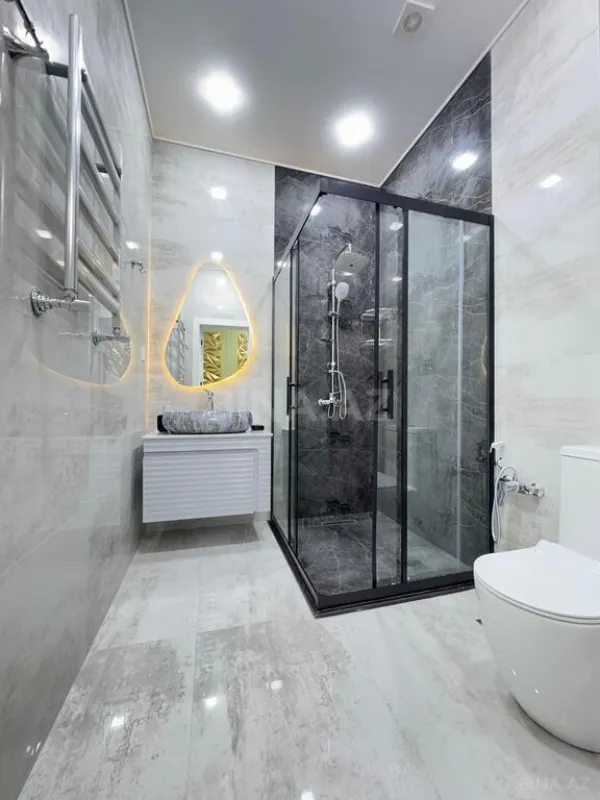 Satılır 4 otaqlı həyət evi 180 m²