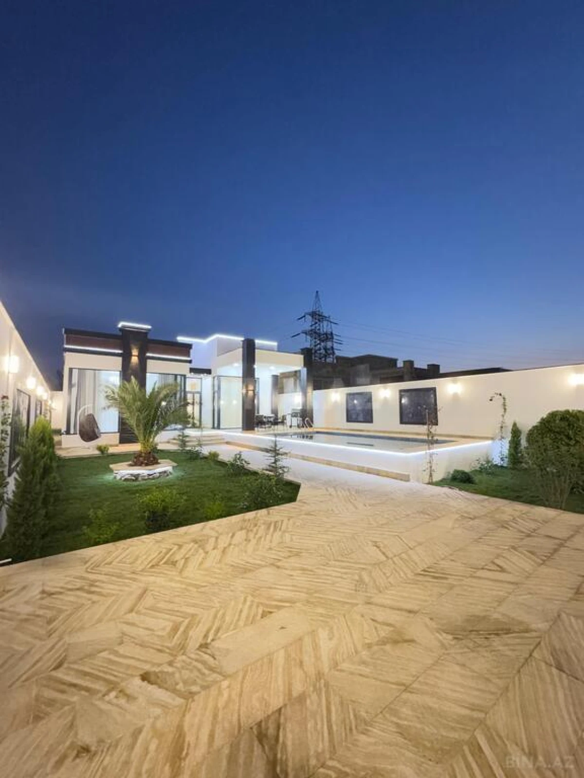 Satılır 4 otaqlı həyət evi 180 m²