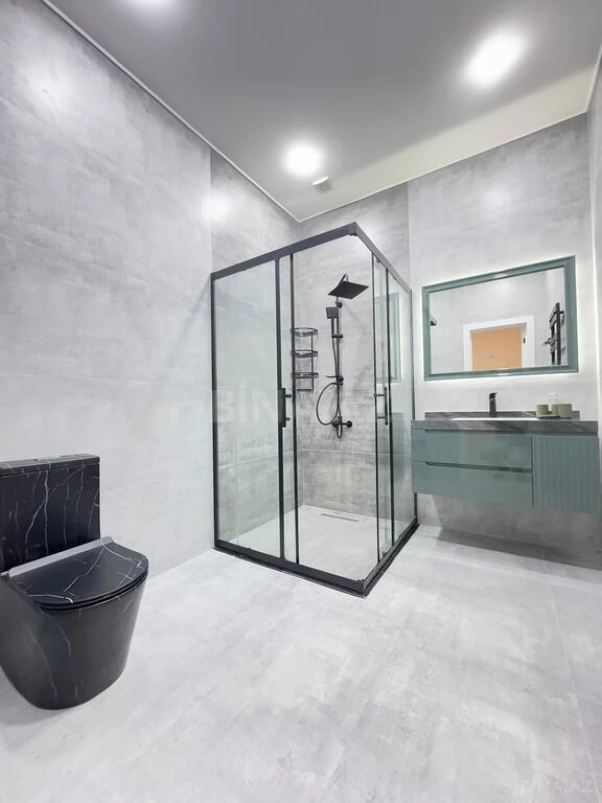 Satılır 4 otaqlı həyət evi 180 m²