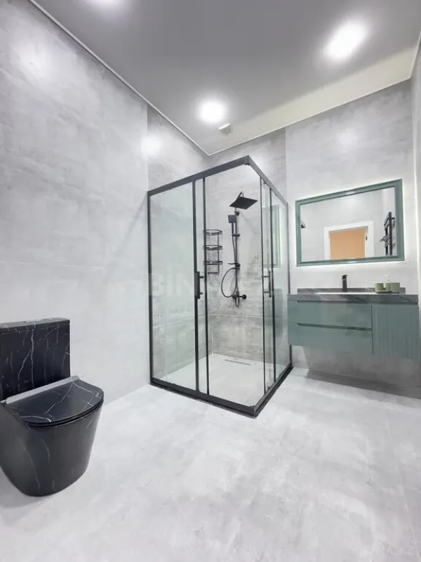 Satılır 4 otaqlı həyət evi 180 m²