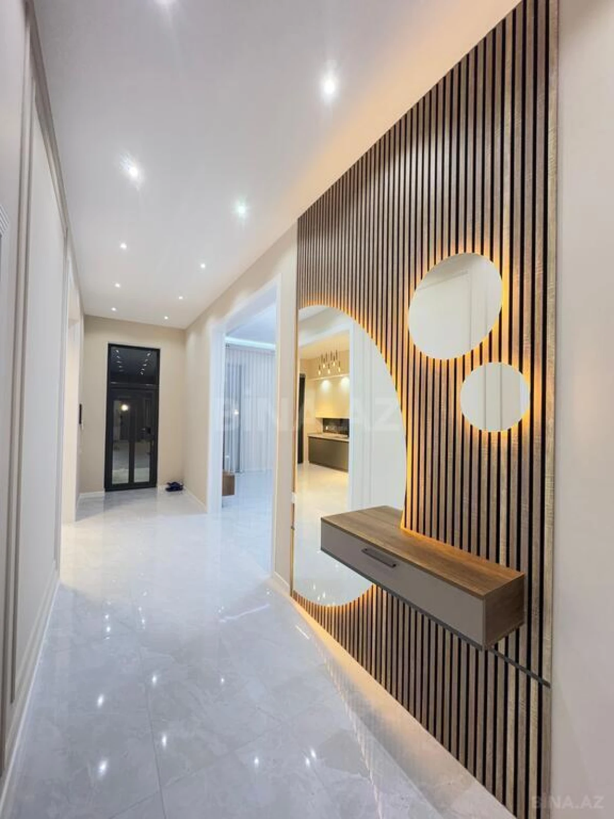 Satılır 4 otaqlı həyət evi 180 m²