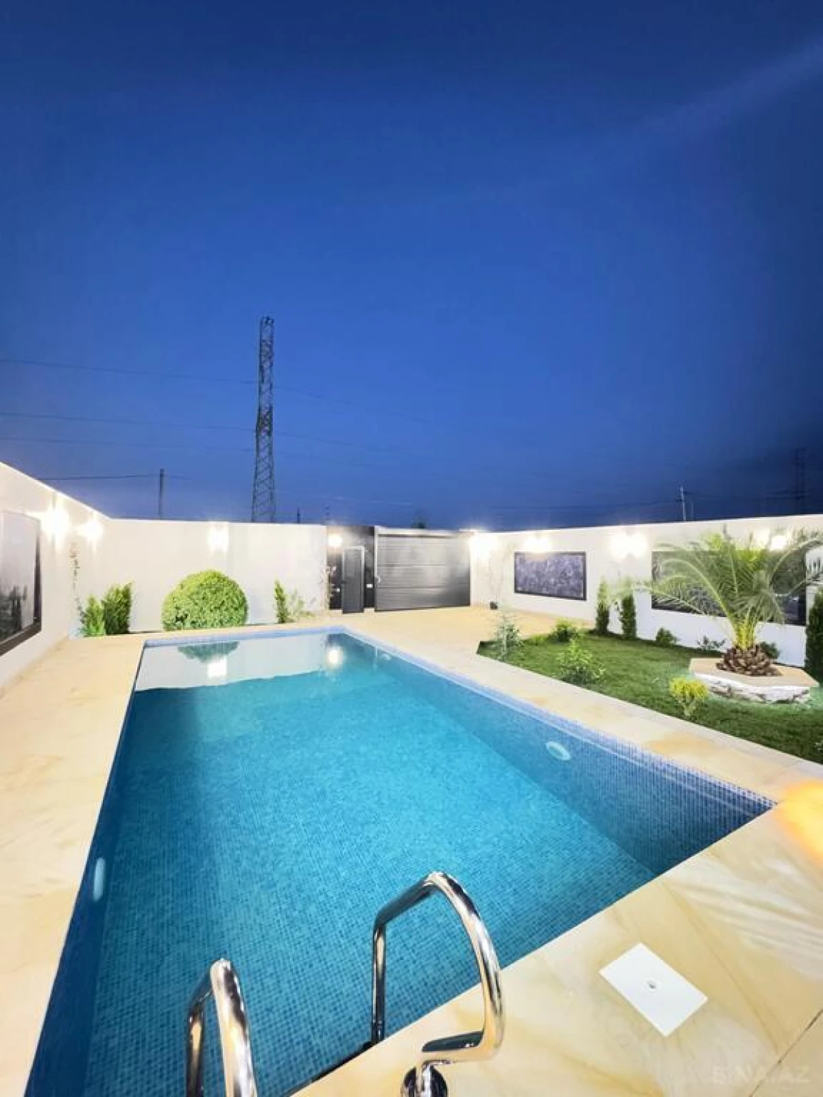 Satılır 4 otaqlı həyət evi 180 m²