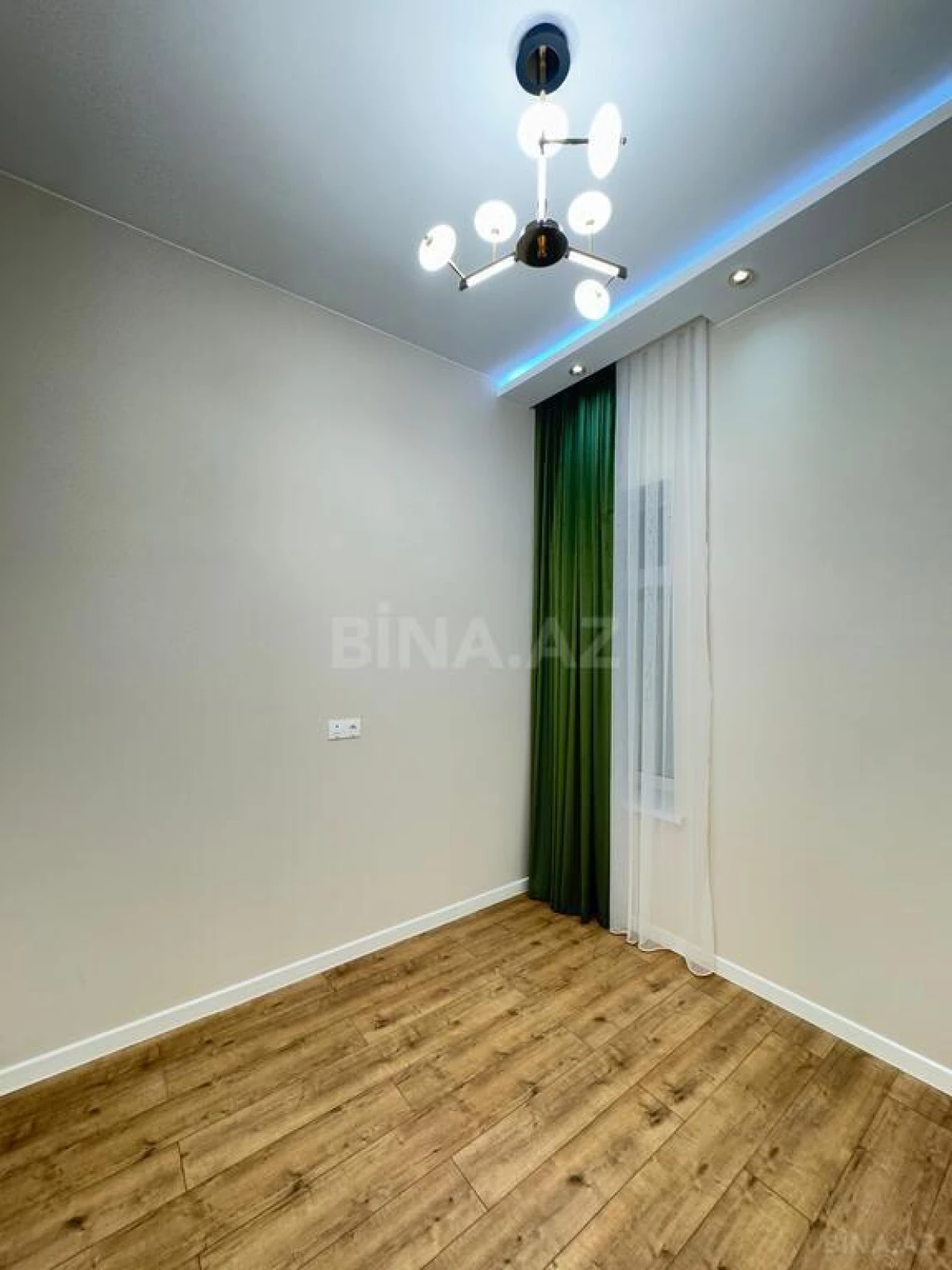Satılır 4 otaqlı həyət evi 180 m²