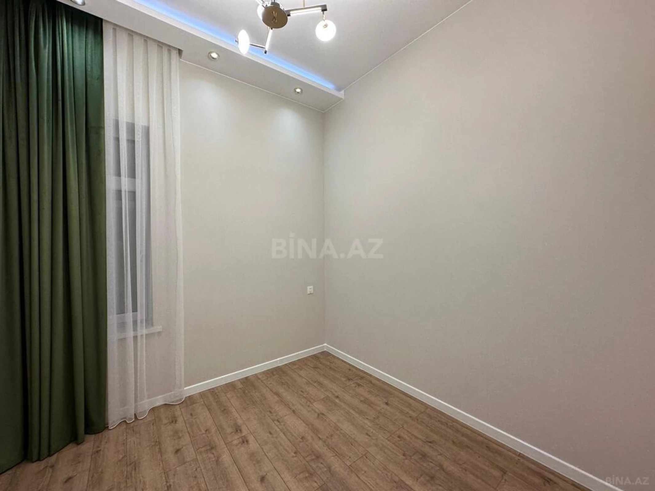 Satılır 4 otaqlı həyət evi 160 m²