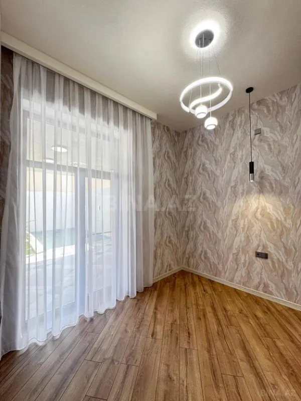 Satılır 4 otaqlı həyət evi 150 m²