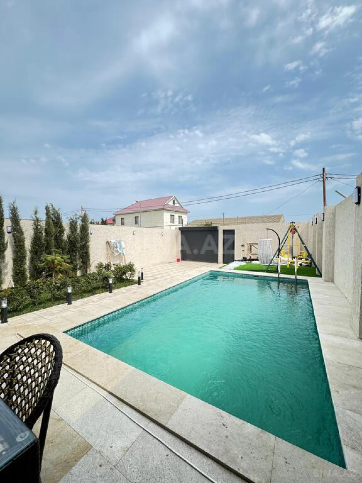 Satılır 4 otaqlı həyət evi 170 m²