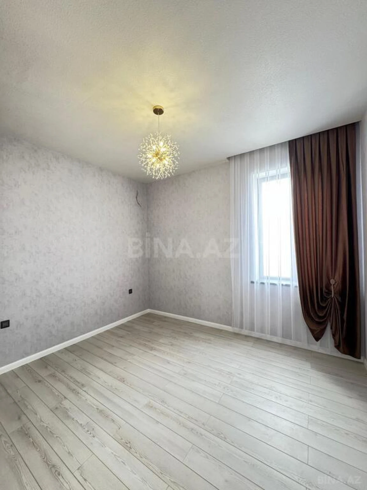 Satılır 4 otaqlı həyət evi 170 m²