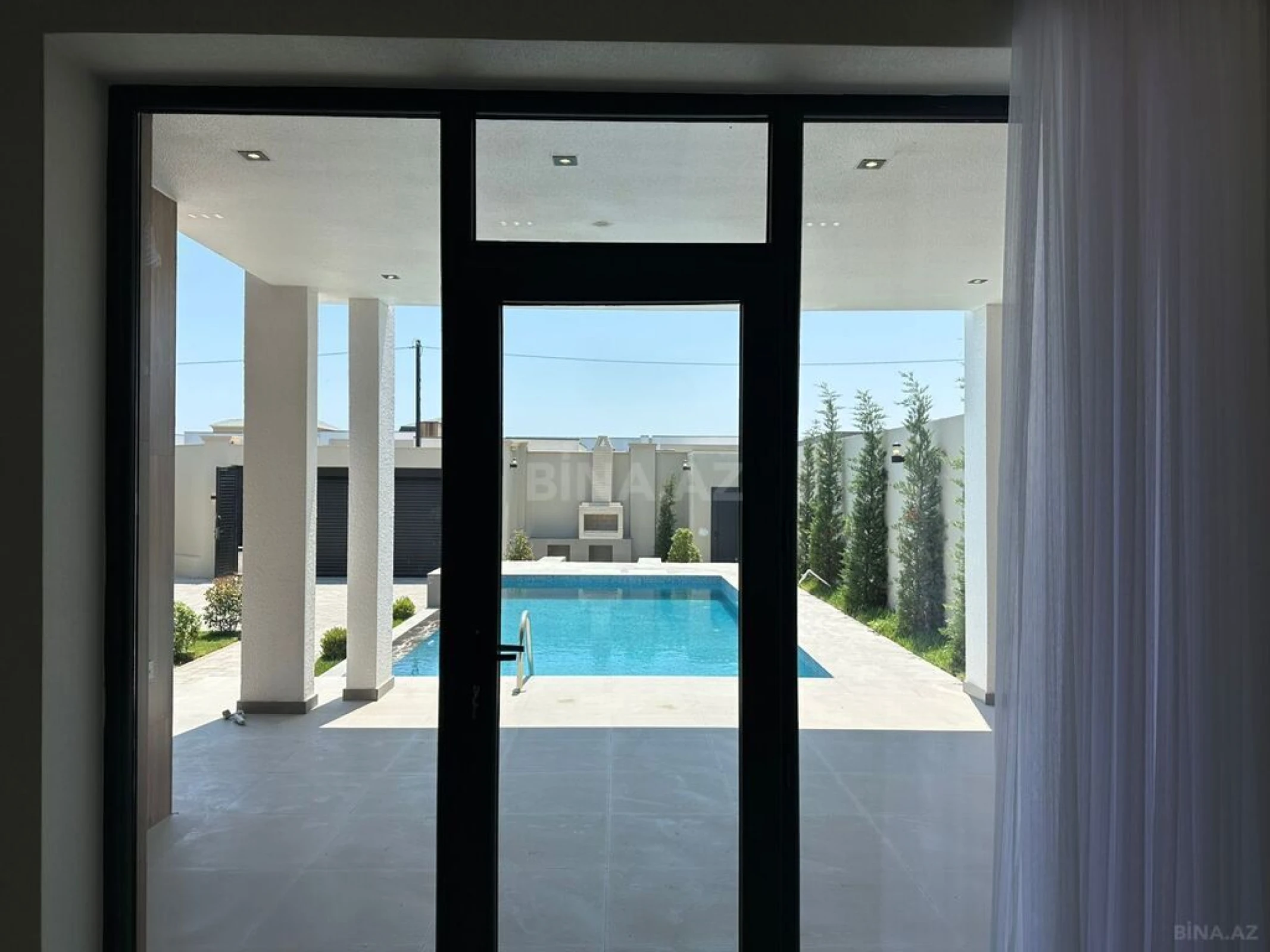 Satılır 4 otaqlı həyət evi 160 m²