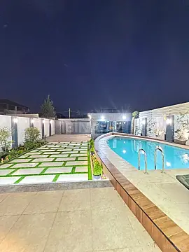 Satılır 5 otaqlı həyət evi 240 m²