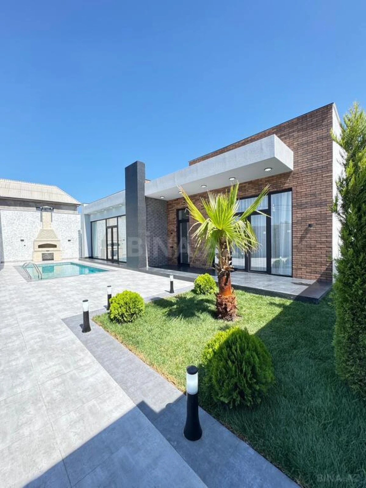 Satılır 4 otaqlı həyət evi 170 m²