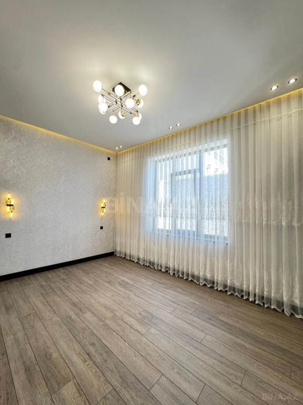 Satılır 4 otaqlı həyət evi 170 m²