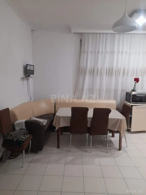 Satılır 5 otaqlı həyət evi 100 m²