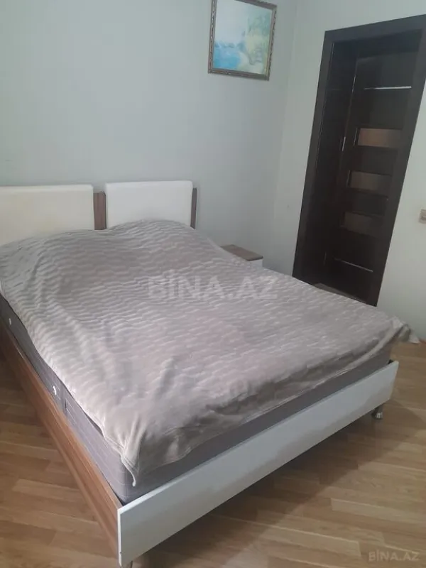 Satılır 5 otaqlı həyət evi 100 m²
