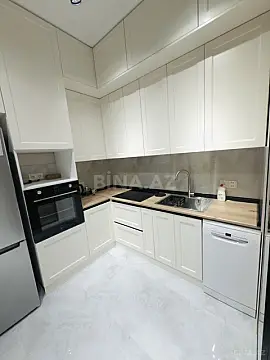 Kirayə verilir 2 otaqlı mənzil 65 m²
