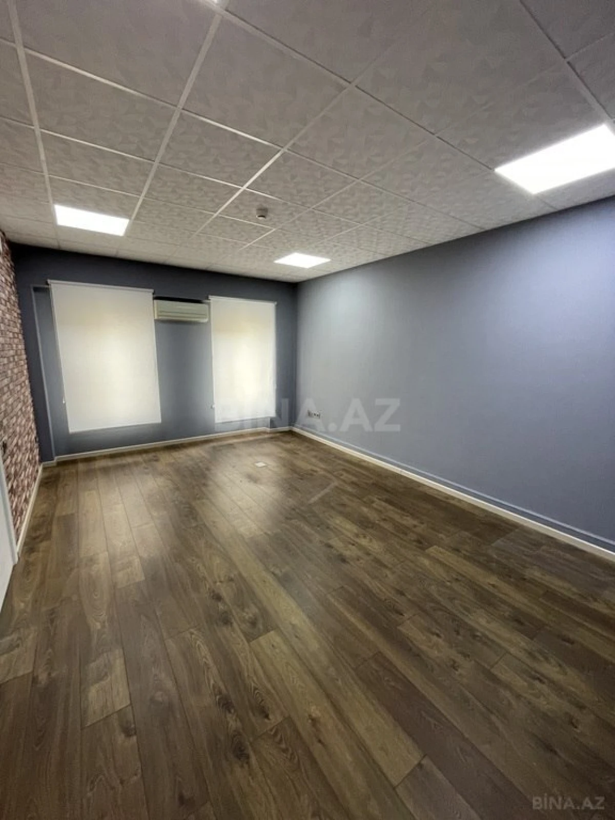 Kirayə verilir 20 otaqlı ofis 2000 m²