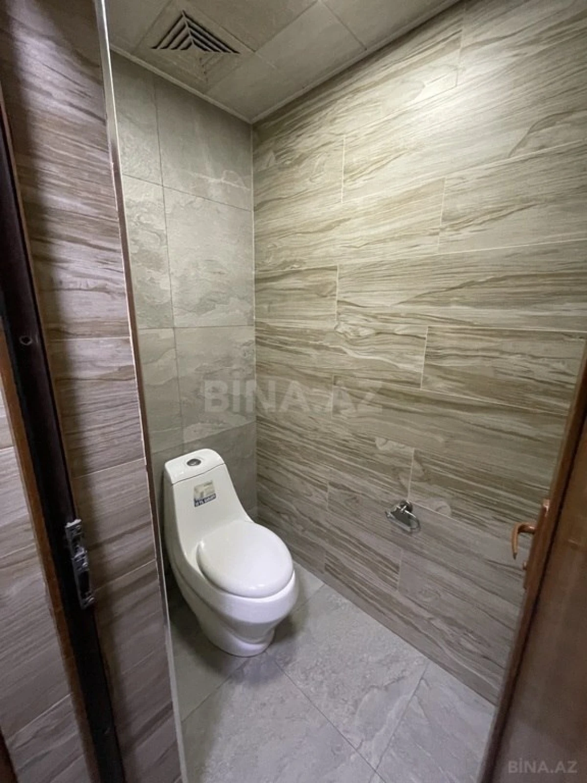 Kirayə verilir 20 otaqlı ofis 2000 m²