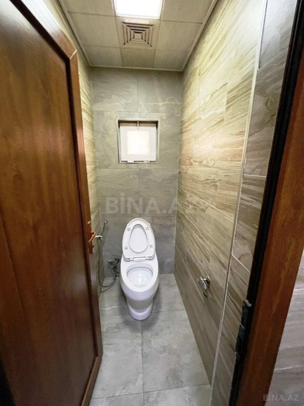 Kirayə verilir 20 otaqlı ofis 2000 m²