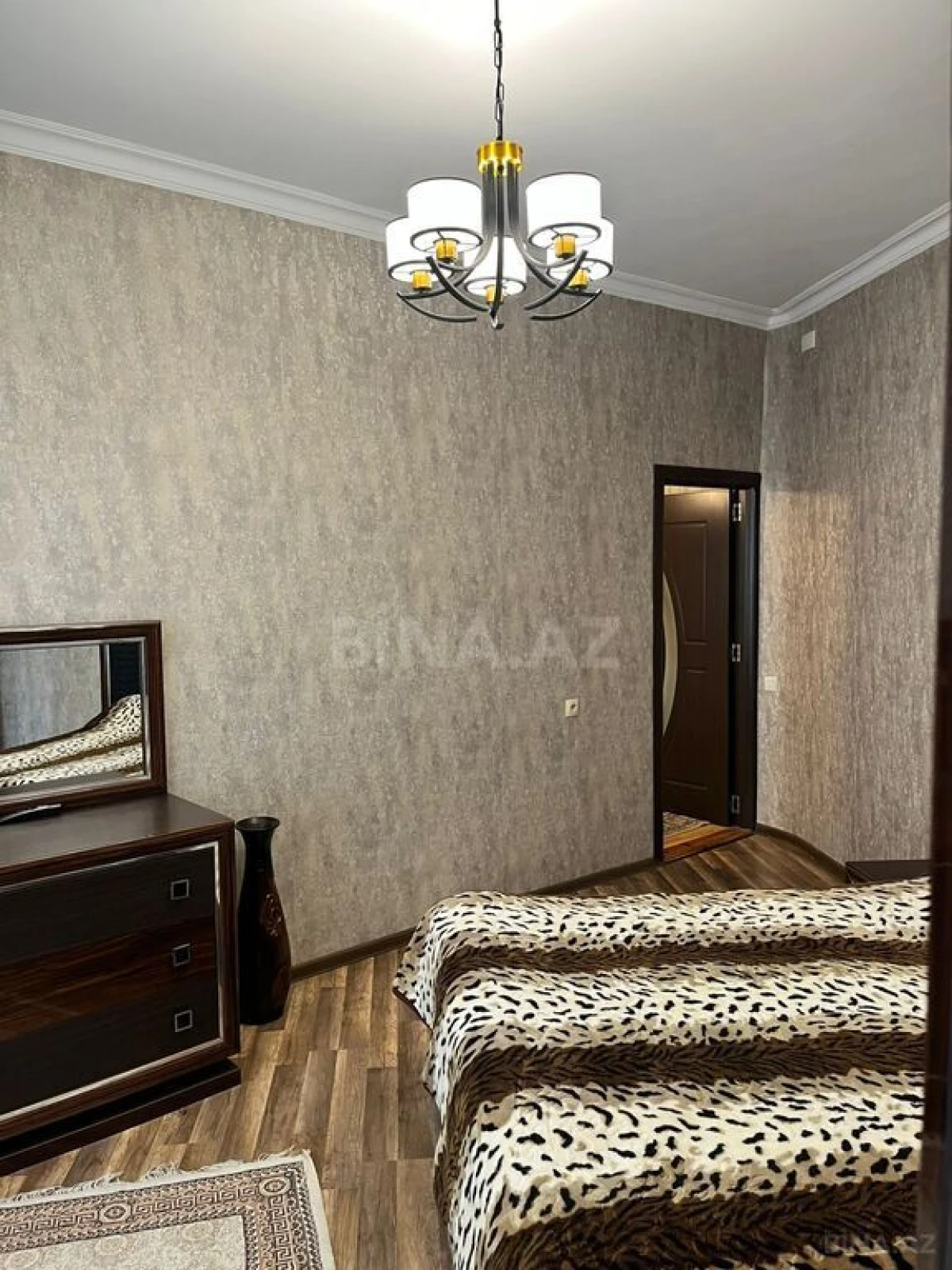 Satılır 3 otaqlı mənzil 75 m²