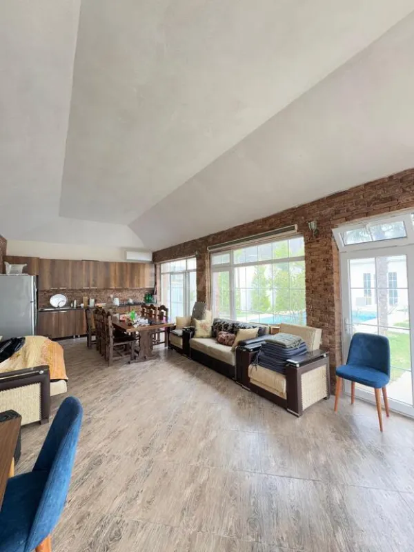 Satılır 6 otaqlı həyət evi 260 m²