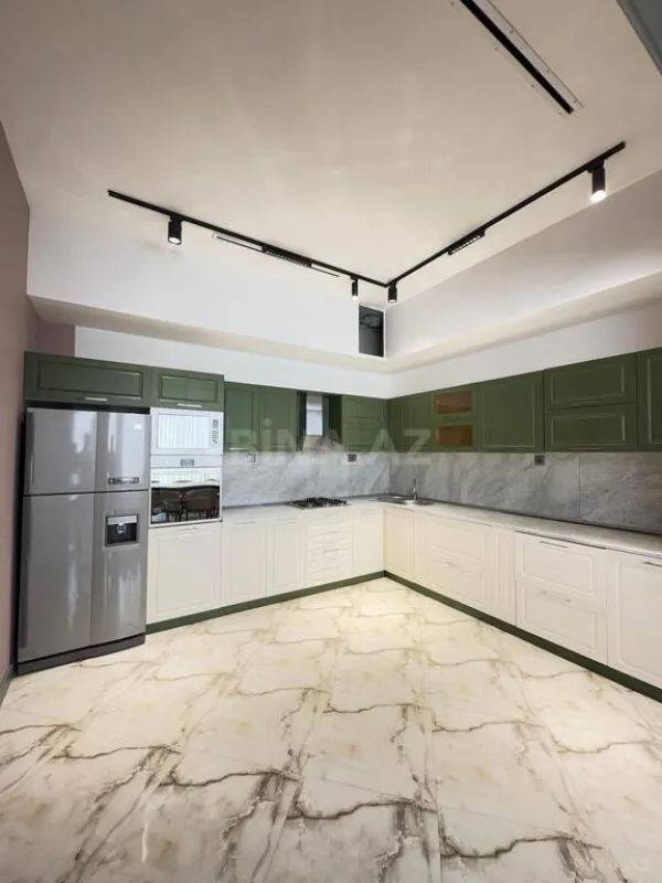 Satılır 6 otaqlı həyət evi 260 m²
