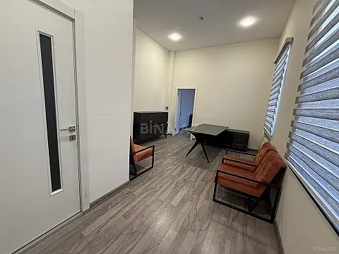 Kirayə verilir 14 otaqlı ofis 360 m²