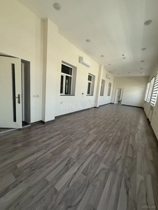 Kirayə verilir 14 otaqlı ofis 360 m²