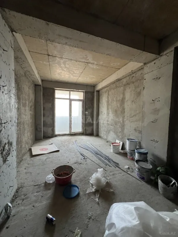 Satılır 3 otaqlı mənzil 156.6 m²