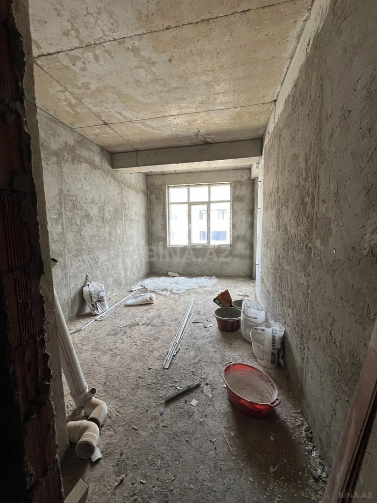 Satılır 3 otaqlı mənzil 156.6 m²