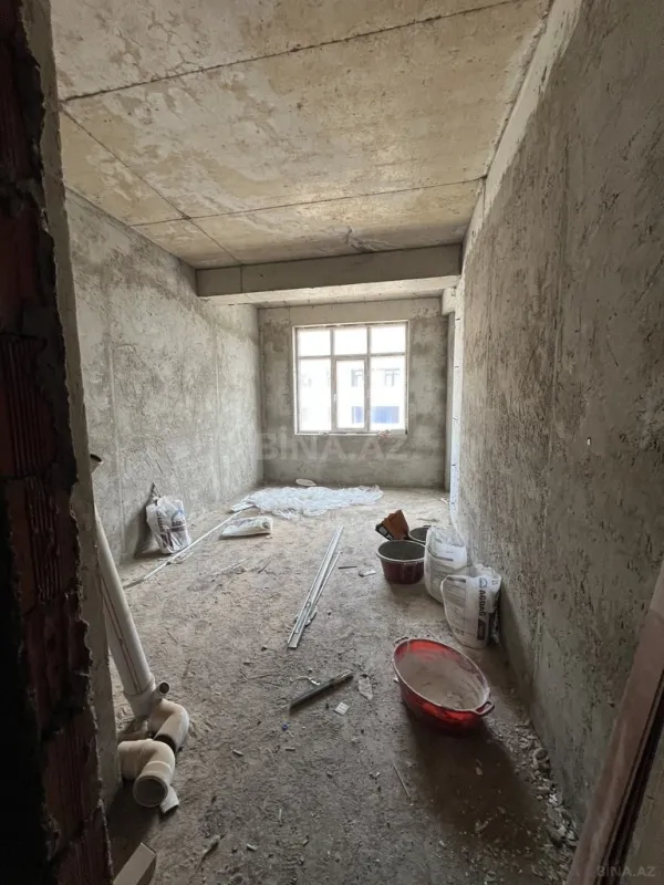 Satılır 3 otaqlı mənzil 156.6 m²