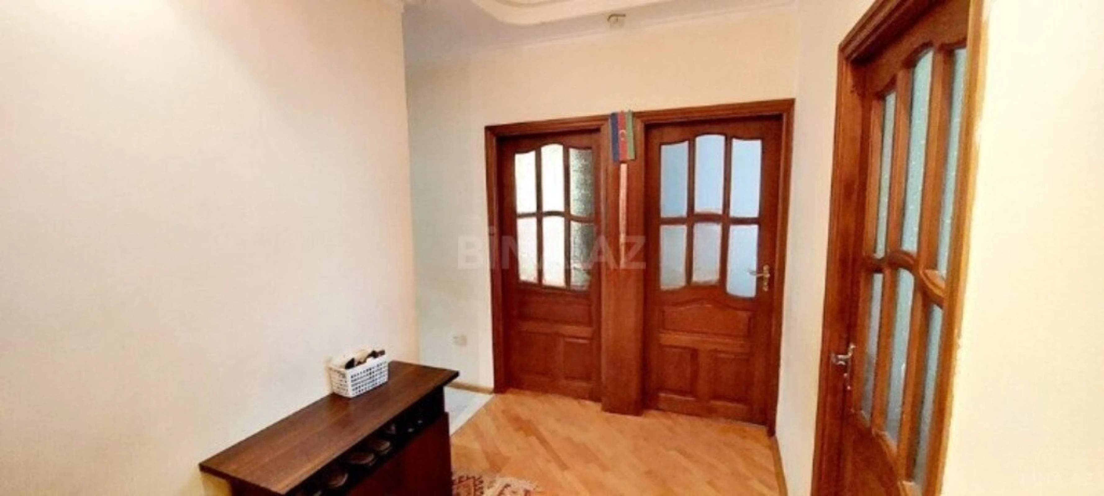 Satılır 4 otaqlı mənzil 115 m²