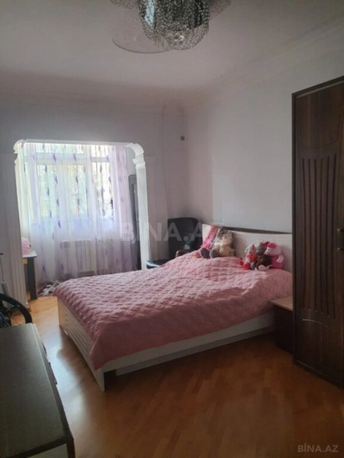 Satılır 4 otaqlı mənzil 115 m²