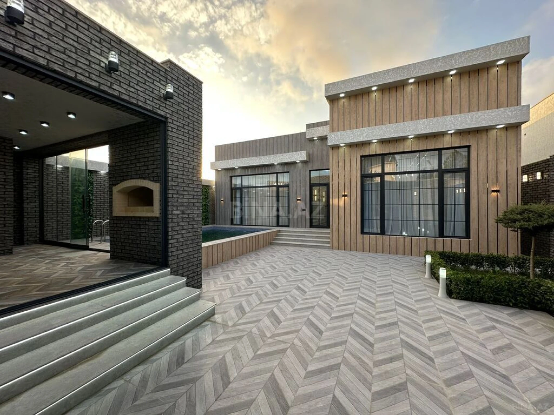 Satılır 4 otaqlı həyət evi 160 m²