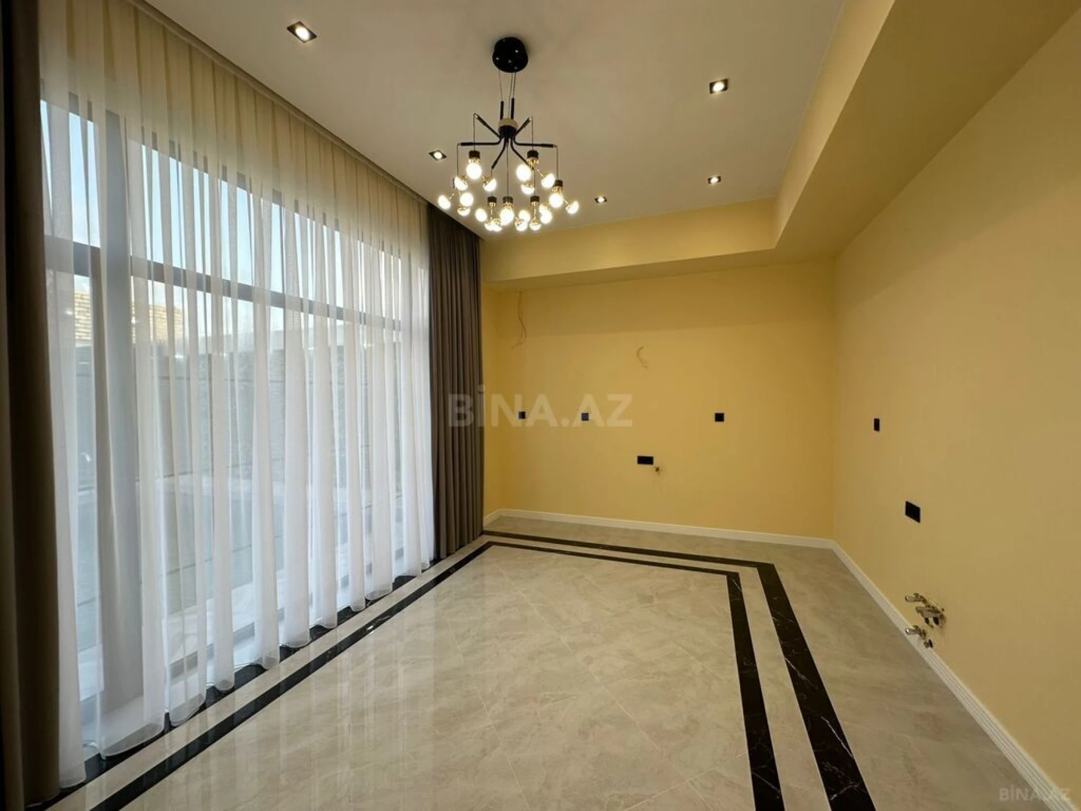 Satılır 4 otaqlı həyət evi 160 m²