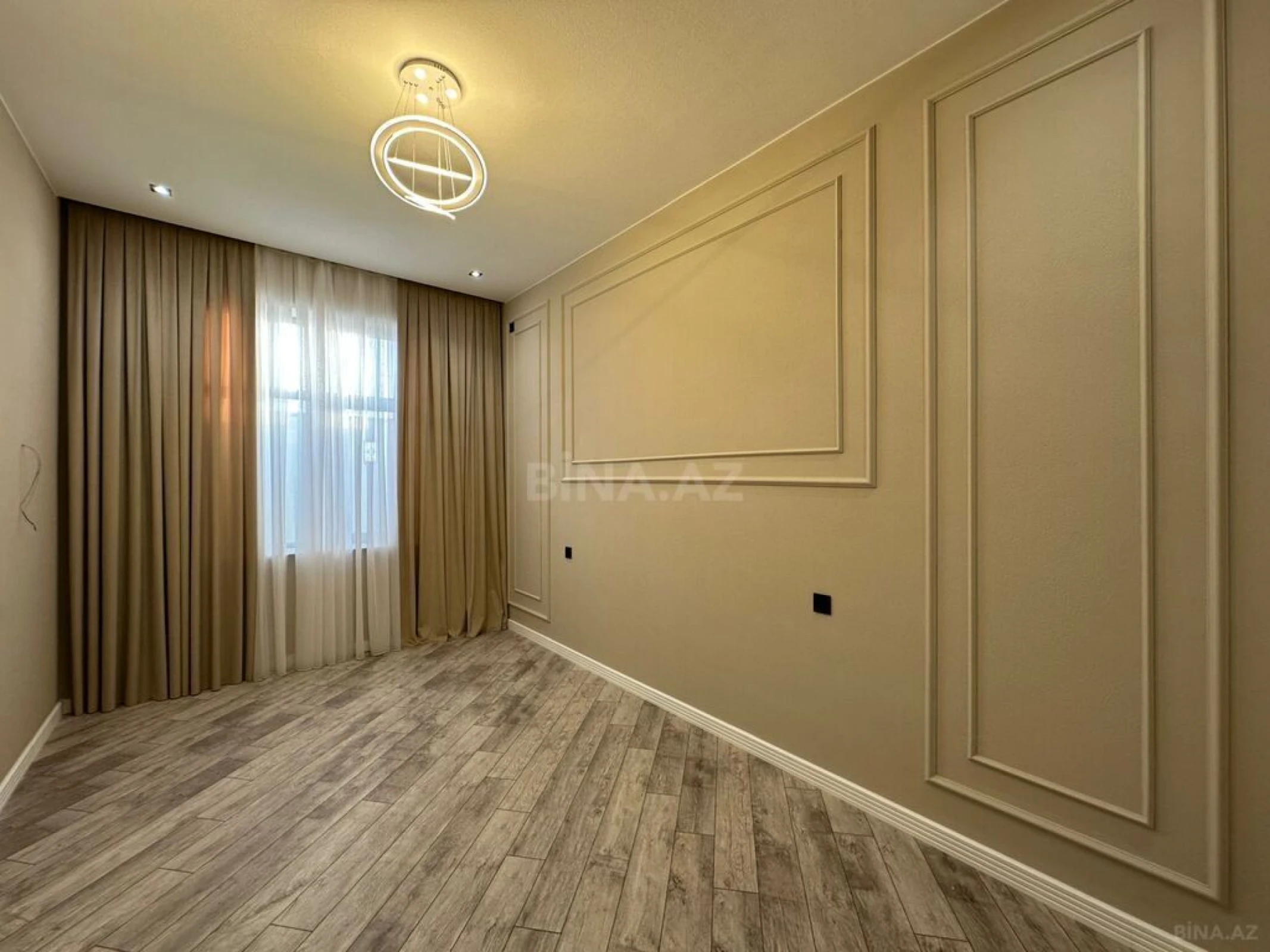 Satılır 4 otaqlı həyət evi 160 m²