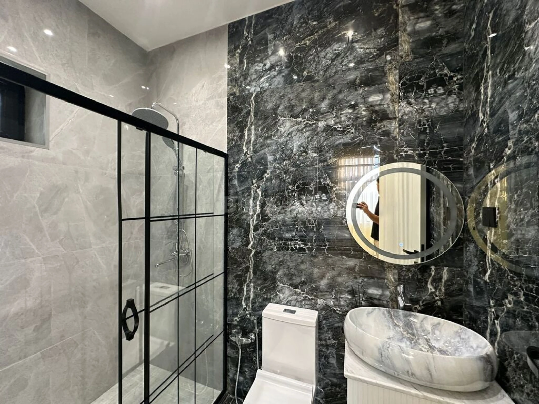 Satılır 4 otaqlı həyət evi 160 m²