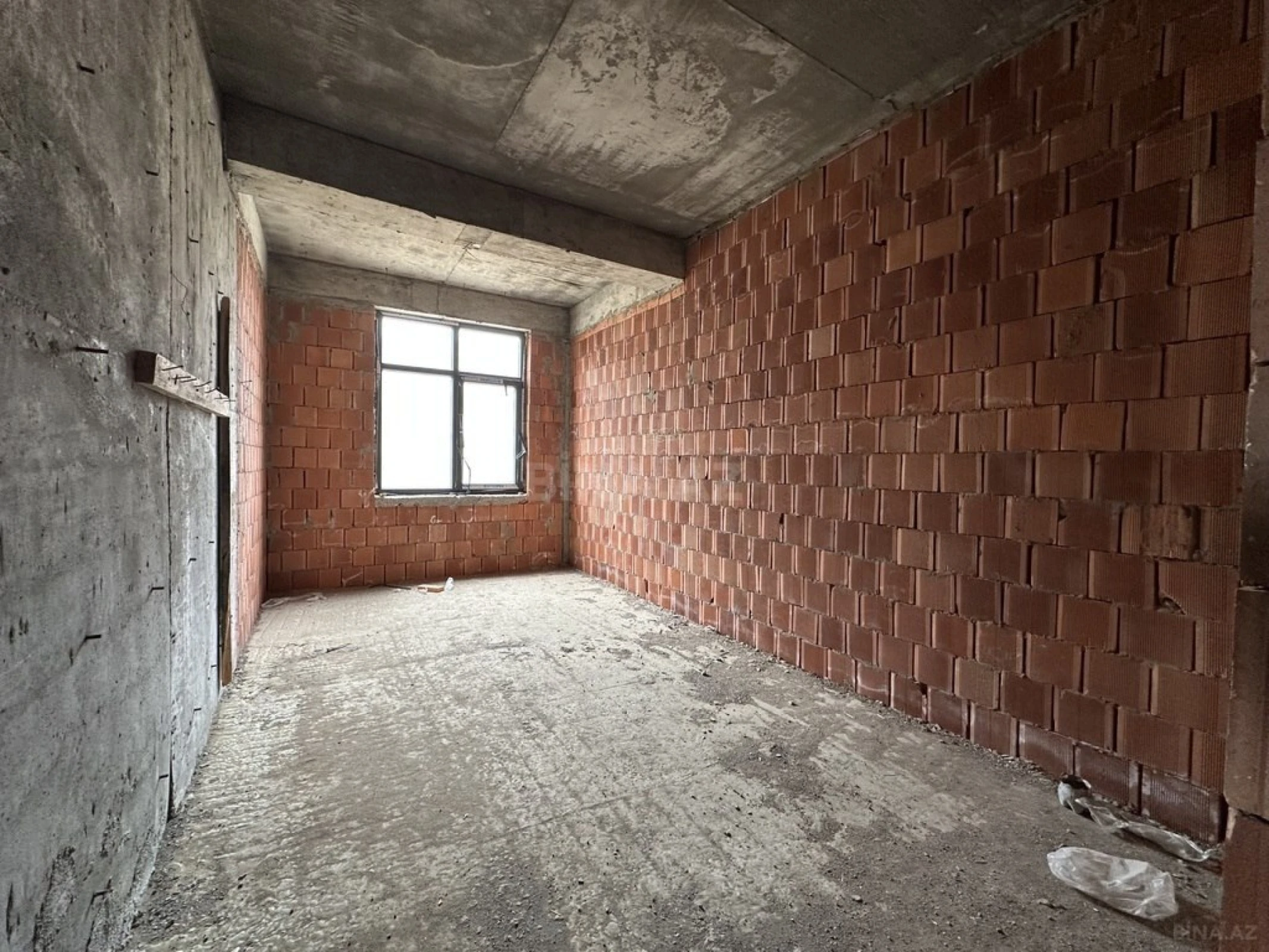 Satılır 3 otaqlı mənzil 123 m²